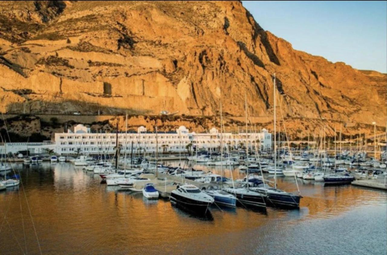 Captivating 2-Bed Apartment In Aguadulce Aguadulce  Eksteriør billede